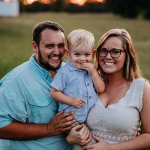 Meet your Posher, Leona